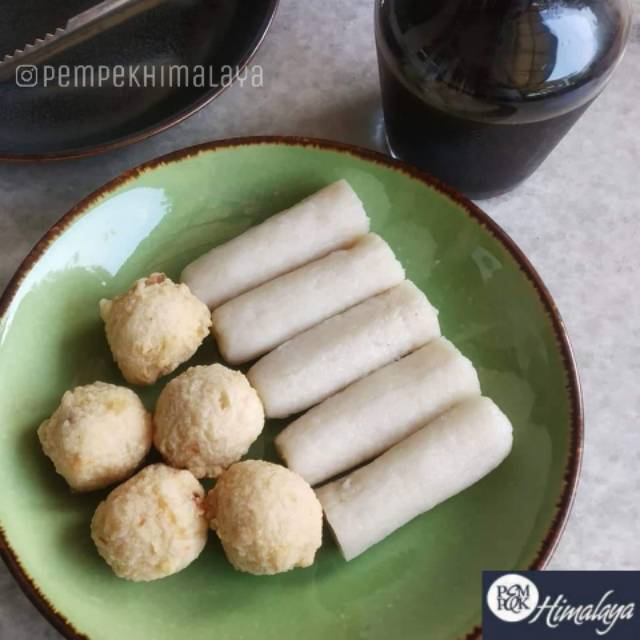 

Pempek Himalaya Paket B : 5 Adaan, 5 Lenjer. 100% Tenggiri Premium