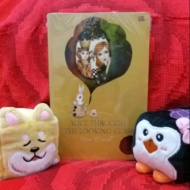 Novel Alice Through The Looking Glass