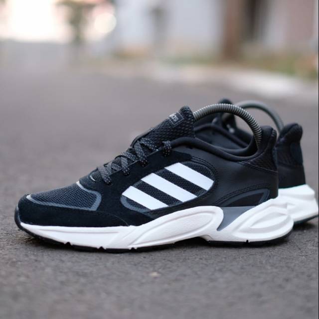 adidas valasion 90s black