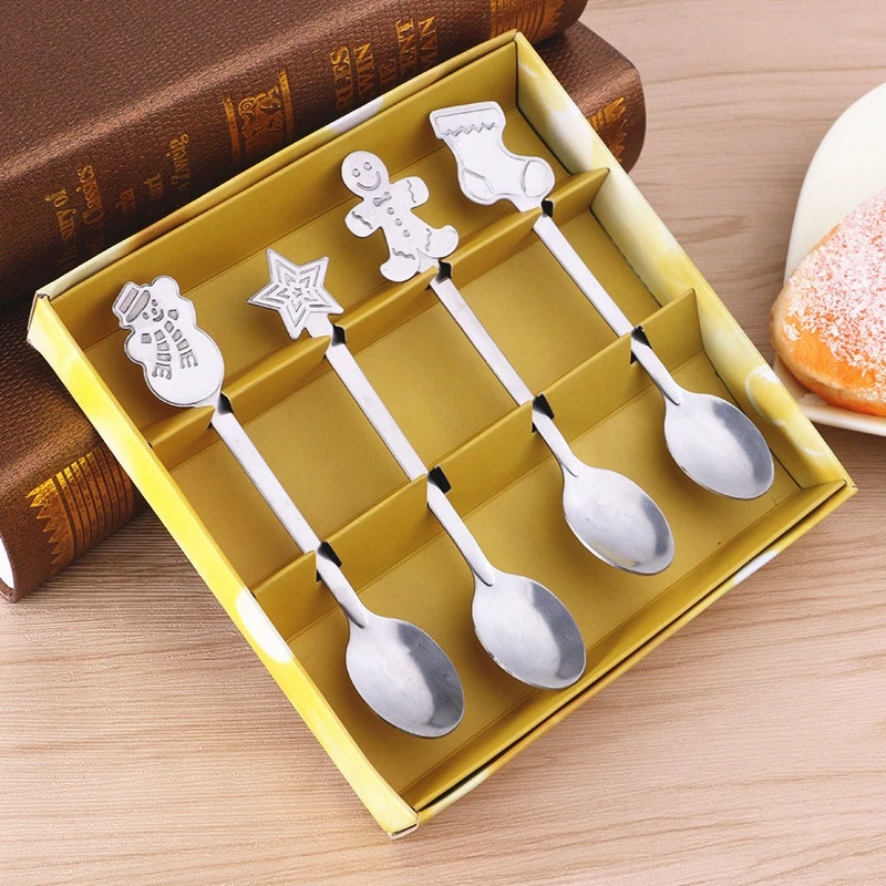 4pcs / set Sendok Dessert Kopi Bentuk Pohon Natal Snowman Bahan Stainless Steel