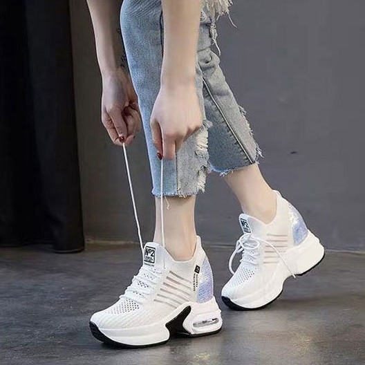 Sepatu Putih Wanita Import Sepatu Cewek Sneakers Tinggi Terbaru  Olahraga Jalan Modis SP-145