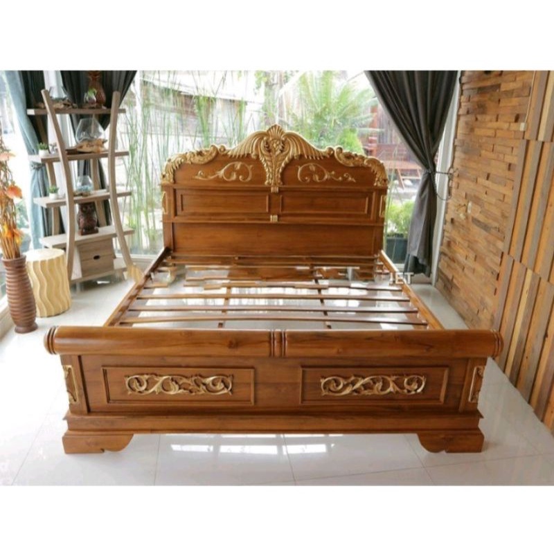 dipan ukir kayu jati/tempat tidur ukir kayu jati