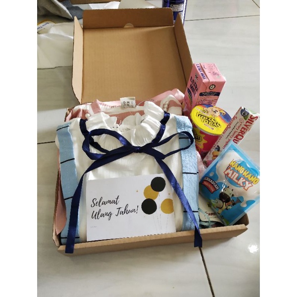 

HAMPERS KADO ULANG TAHUN ANAK BISA REQUEST