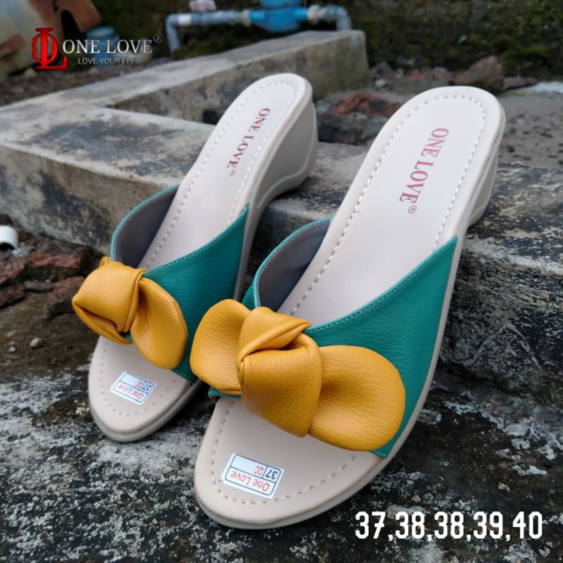 Sandal One Love Lucu hak 4 cm