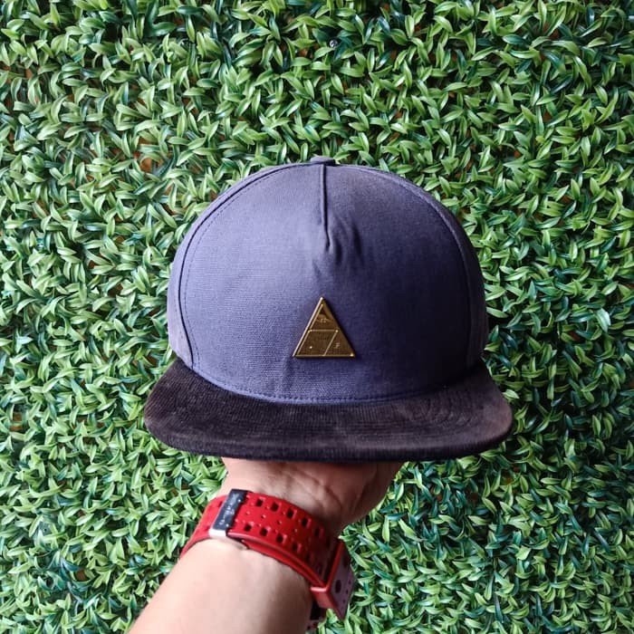 topi snapback huf not supreme stussy bape