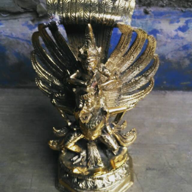 Patung Garuda Wisnu