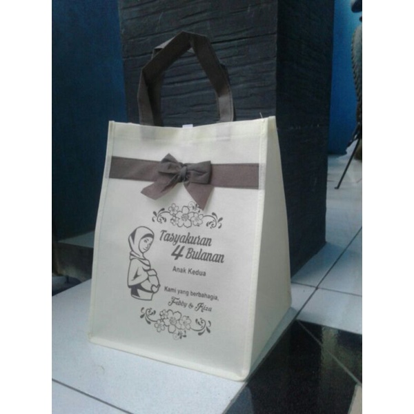 tas hajatan / tas syukuran 4 bulanan /tas 7 bulanan/tas berkat sablon muat dos 20×20×30
