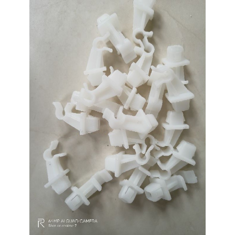 Dudukan tiang kap mesin new avanza /xenia