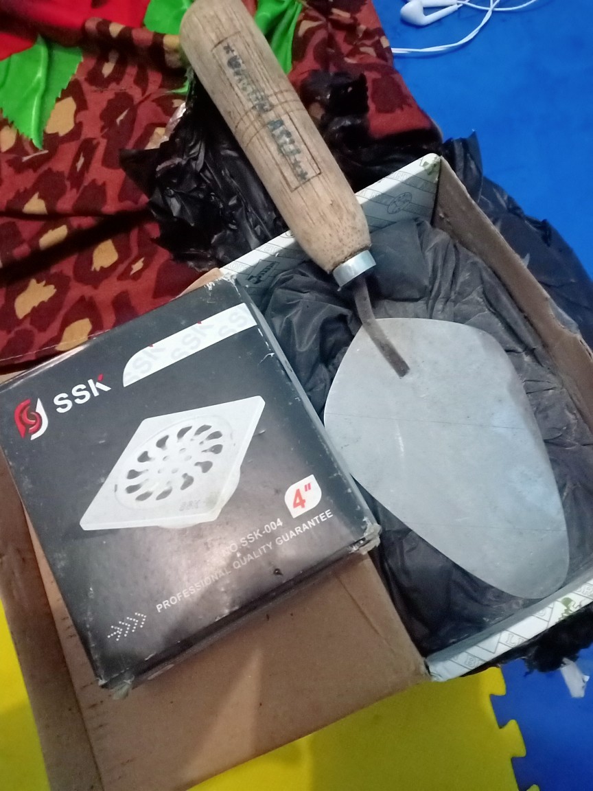 Sendok Semen Tanah Taman Kecil Lancip Gagang Kayu Murah