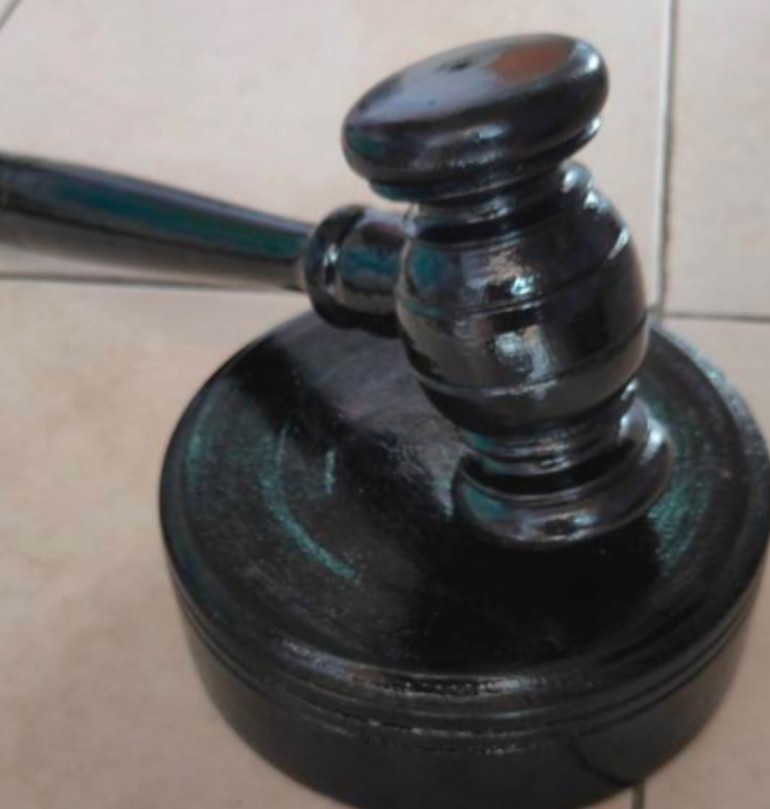 Palu Sidang / Palu Hakim