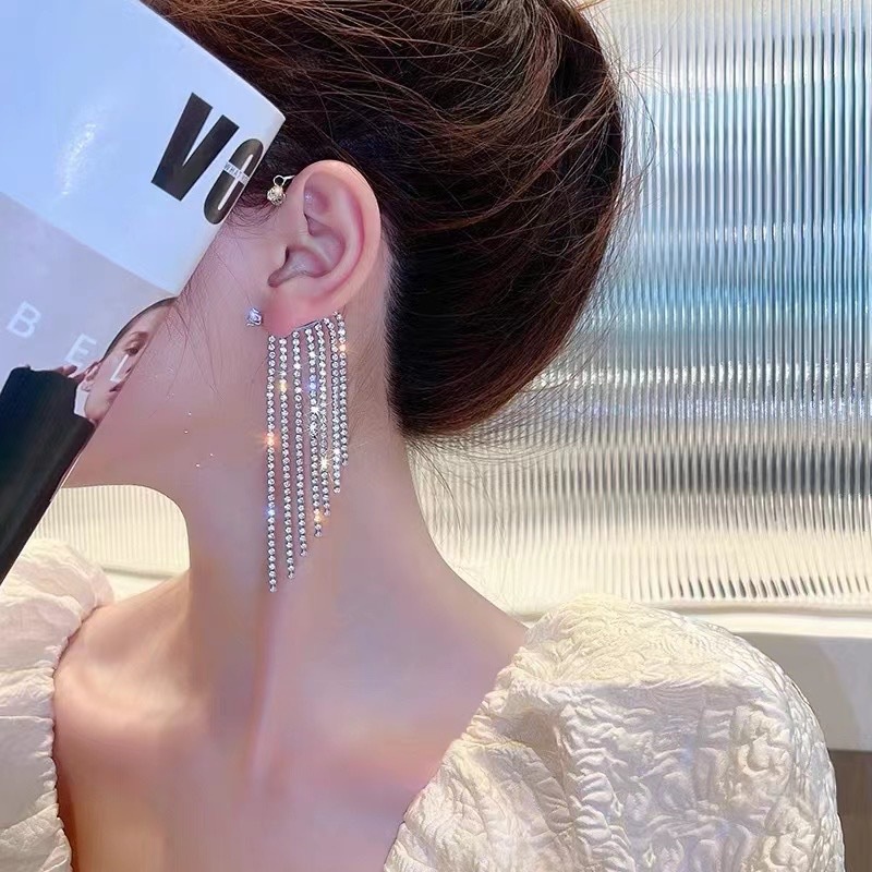 YEEZII Anting Kait Gantung Desain Kupu-Kupu / Bintang / Bulan Hias Kristal / Mutiara Warna Gold / Silver Untuk Wanita