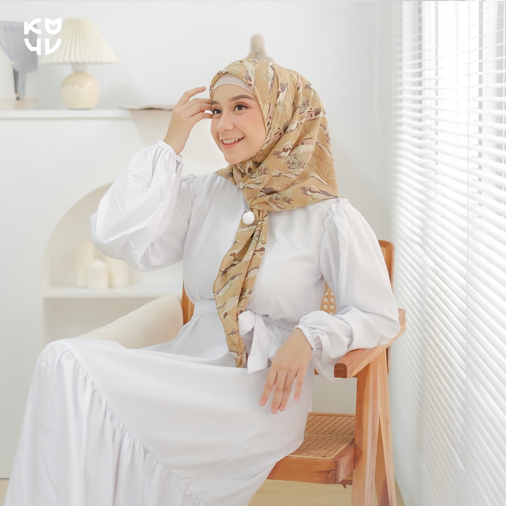 Koyu Hijab Segiempat Viney Jepang Eira Square ( WINTER EDITION )