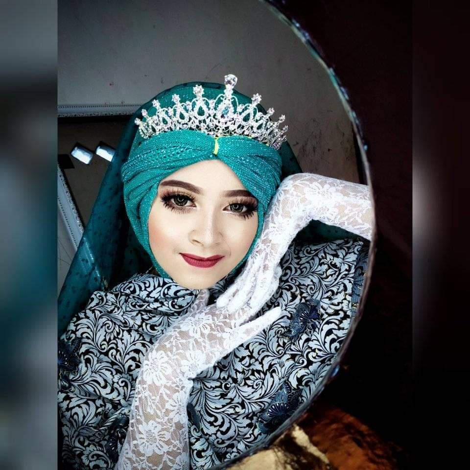 PASHMINA RAJUT GLITTER / TILE PESTA / PASHMINA RAJUT / PASHMINA / HIJAB RIAS PENGANTIN-TOSCA