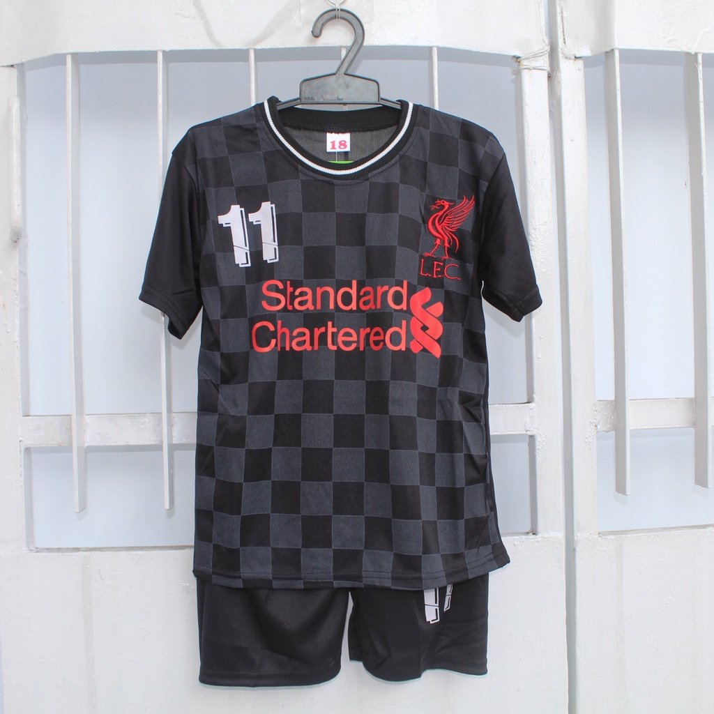 SETELAN BAJU BOLA ANAK LIVERPOOL HITAM TERBARU USIA 0-13THN