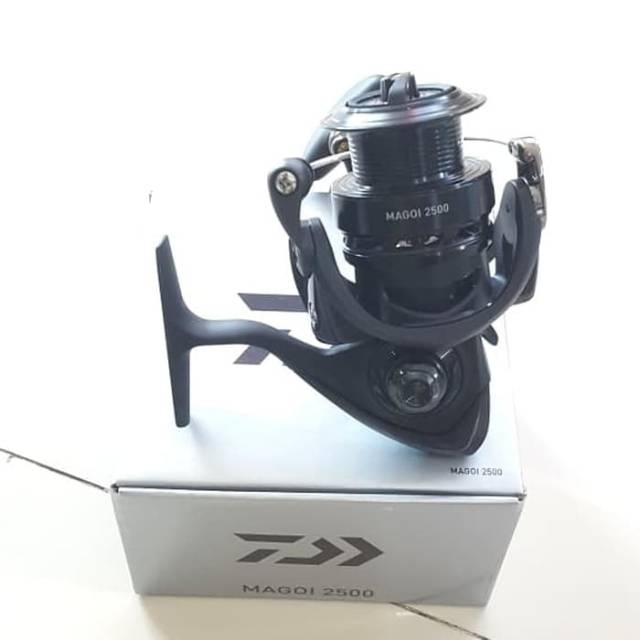 Reel Spinning DAIWA MAGOI 2500 POWER HANDLE