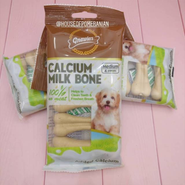 Makanan snack anjing calsium milk bone. Dog chew dental bone