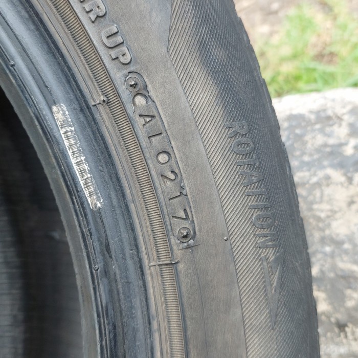 BAN BRIDGESTONE 215/55 R17