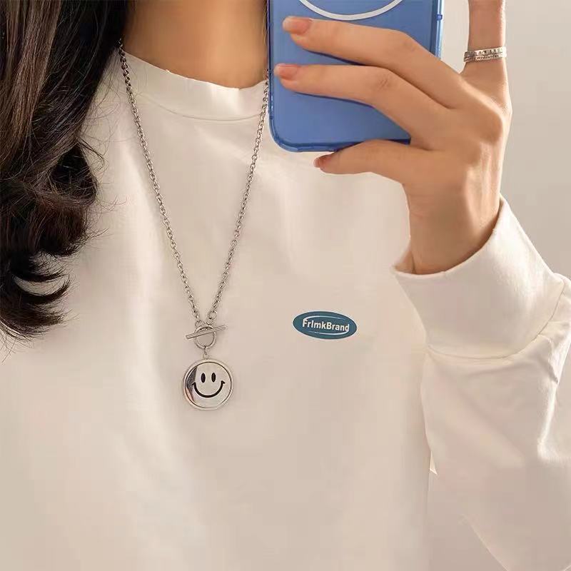 Kalung Rantai Liontin Emoji Bahan Titanium Steel Gaya Hipster Untuk Wanita