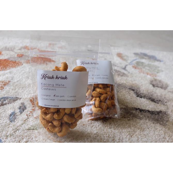 

Kacang Mede Rasa Asin Gurih 100Gr Crispy Cashews / Kacang Mete Krispi Titanium.Store1