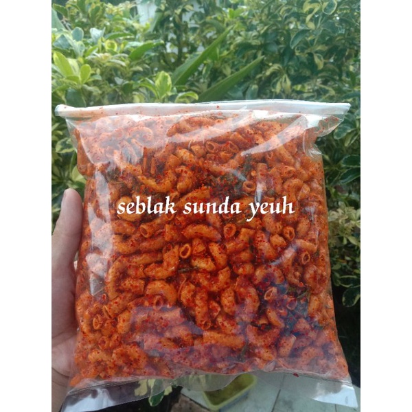 

makroni ekstra pedas gurih cikruh daun jeruk 250 g