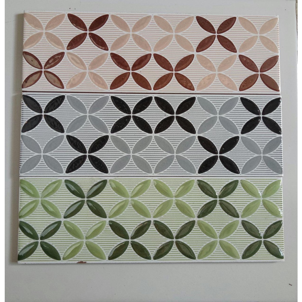 List Keramik 25cm Motif Bintang-Bintang / Lis / Listello