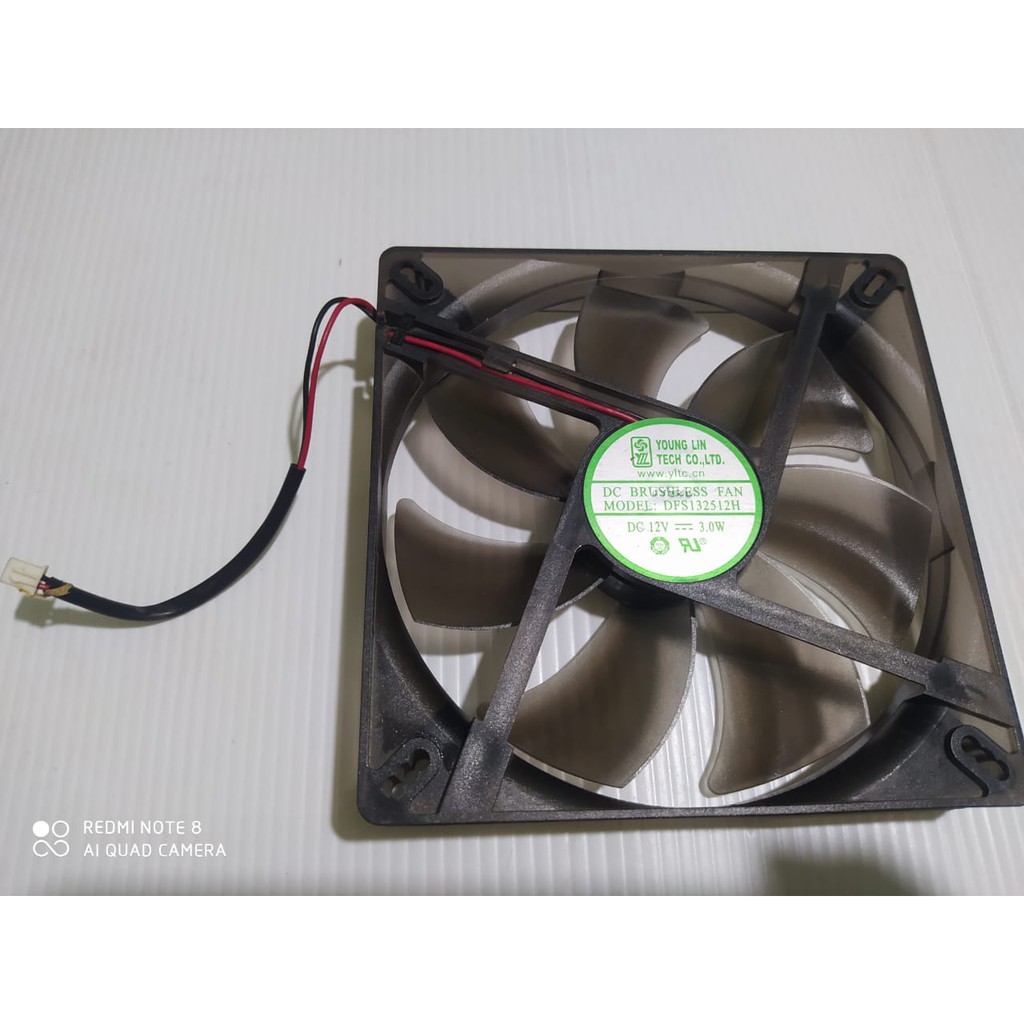 FAN 13CM YOUNG LIN TECH CO. DFS132512H DC. 12V 3.0W