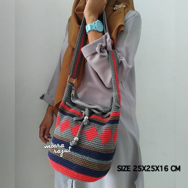 TAS RAJUT SELEMPANG motif diamond