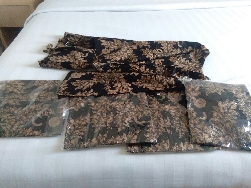 Hem Batik Jumbo  Hem Batik Kantor Hem Batik Kondangan Hem Kombinasi Lengan Pendek Hem Terbaru