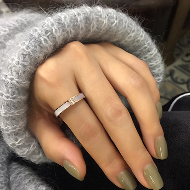 Cincin Emas Mawar Stainless  Aksesoris Perhiasan Fashion Wanita  Cincin Bergaya Tiga Berlian