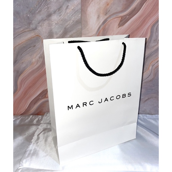 Paer Bag Marc Jacobs Model Vertikal Pembungkus Kado