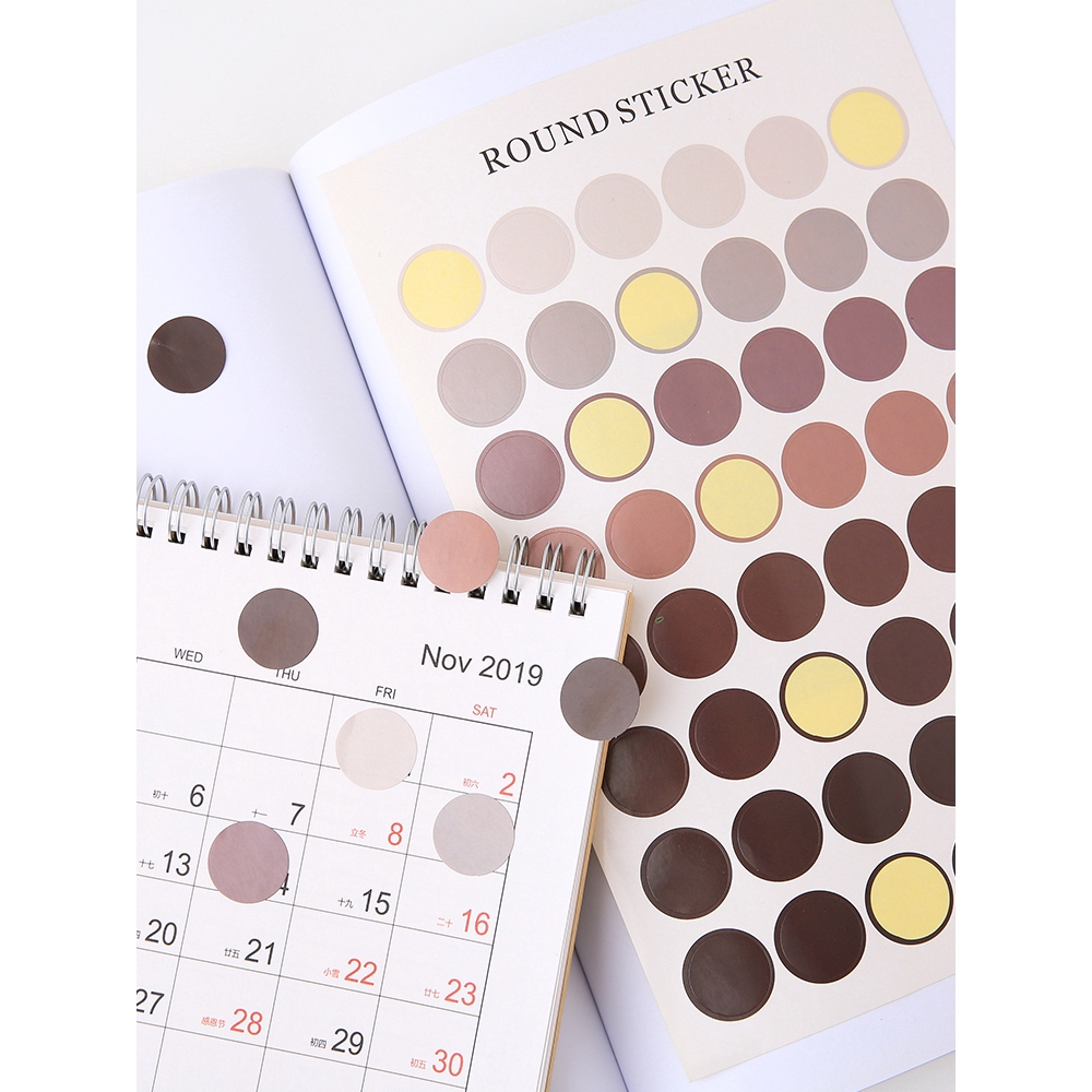 Stiker Motif Polkadot Warna Warni untuk Dekorasi Diary / Foto