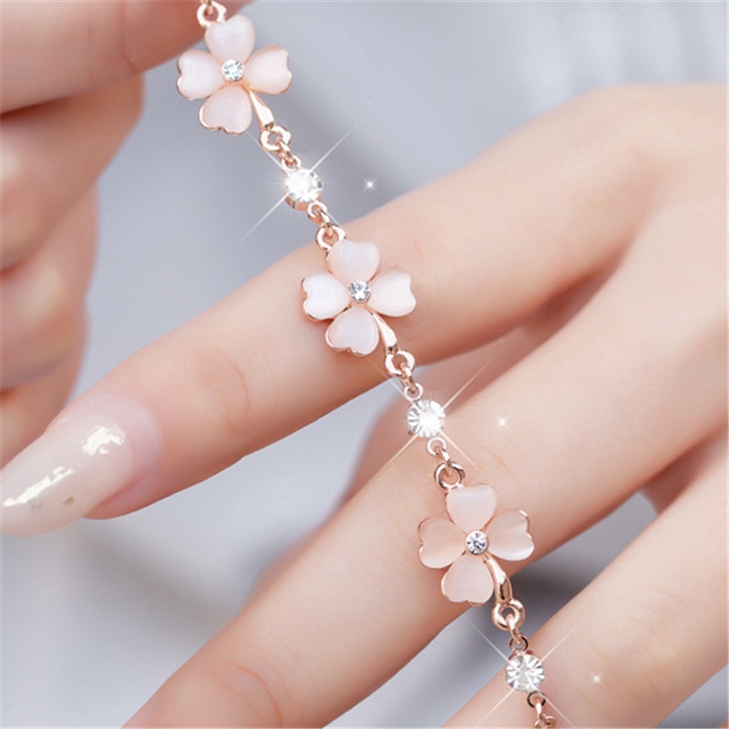 Fashion Aksesoris Pink Diamond Clover Bracelet Gelang Bunga Persik