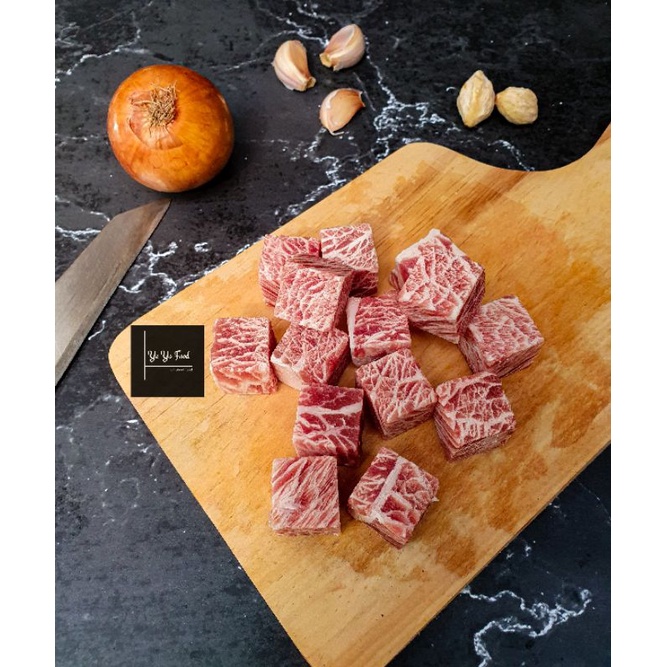 

SAIKORO BEEF WAGYU MELTIQUE CUBES STEAK 1 KG -HARGA PROMO