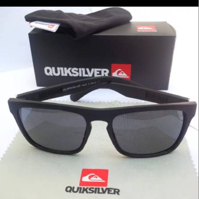 KACAMATA QUIKSILVER