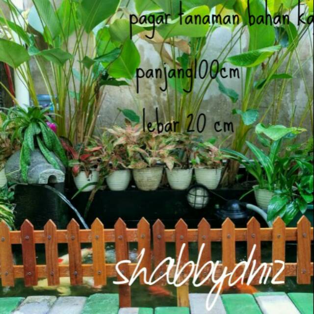 Pagar taman bahan kayu ulin