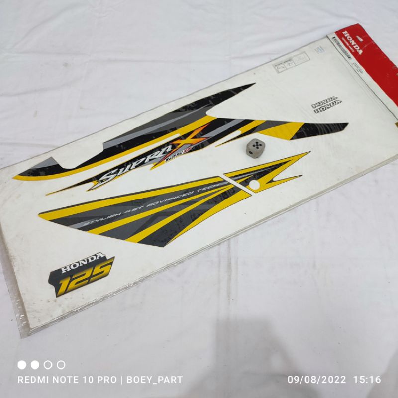Striping sticker stiker Honda Supra x125d x 125d 125 kuning hitam original ahm nos