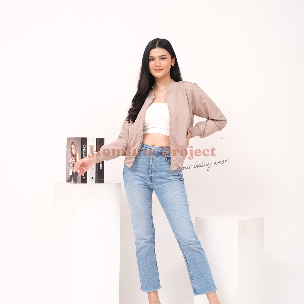 Gania Bomber Jaket Khaki - Jaket Parasut Wanita