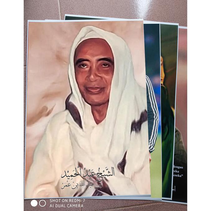 GROSIR POSTER UKURAN 40*60CM BAHAN LUSTER CETAK UV, KH HAMID PASURUAN