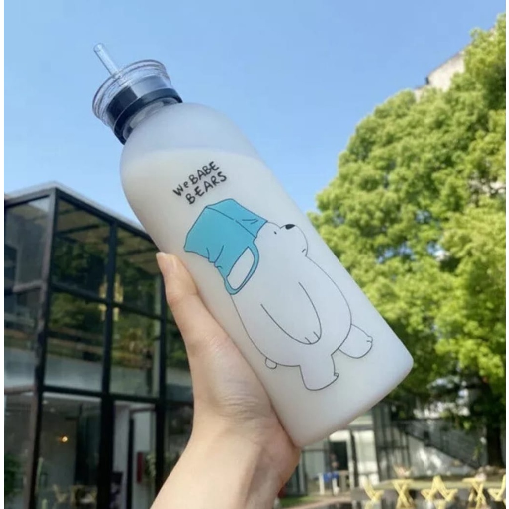 Botol Minum 1 Liter Viral Karakter Kartun We Babe Bears Bening Doff Anti Tumpah Dan Bocor -Botol Minuman Anak Sedotan Botol Minum Cartoon Multifungsi Motif Lucu 1000 ML Food Grade BPA Free