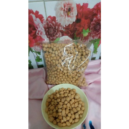 

KACANG MADU