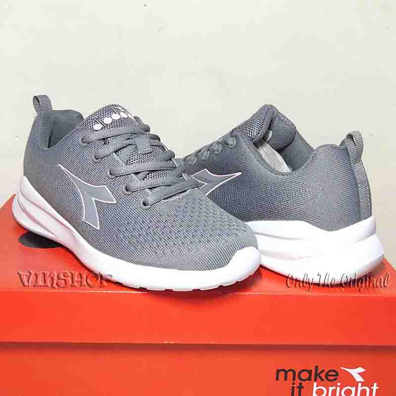 Diadora Jube. Grey Pink. DIAX9F0702GP. Sepatu Wanita. Original