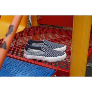 ar trainer adidas white