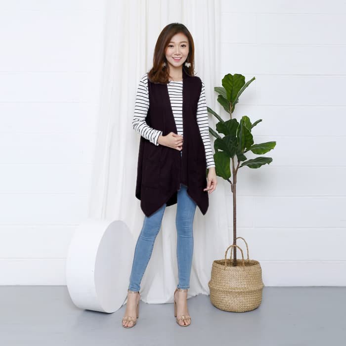 Cardigan Model Paris Basic Sleeveless Long Vest With Inner Stevi Top