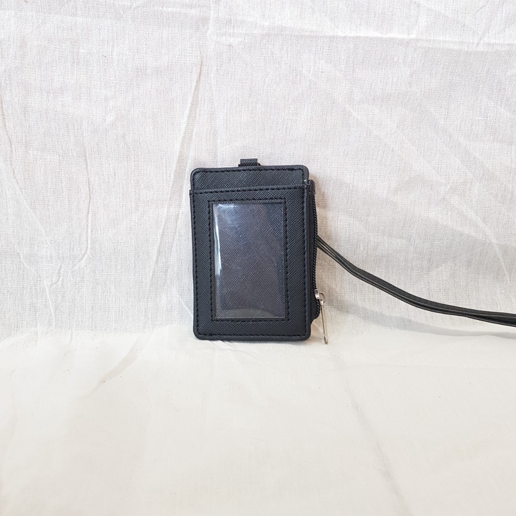 

Lanyard Flashee Resleting Hitam Name Tag Seleting ID Card Holder Zipper Kulit Termurah PU Leather Lanyard NameTag