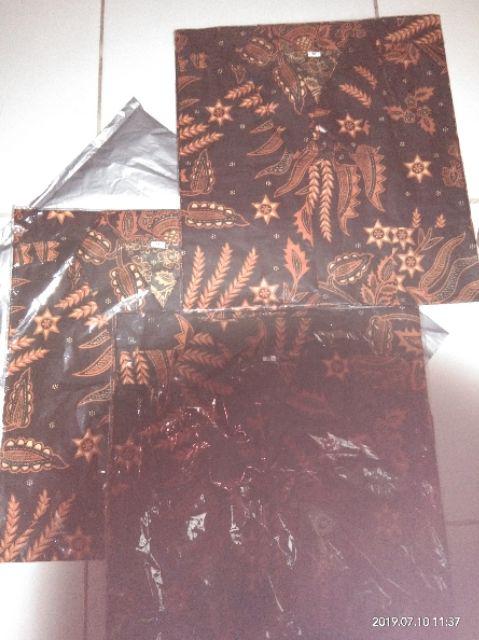 Kemeja Batik Pria Lengan Pendek Motif Manggar