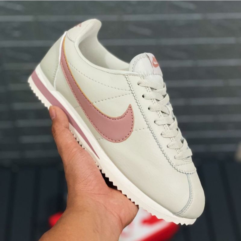 Nike cortez light bone women original