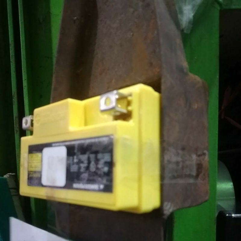 ACUU AKI BATREY MOTOR AKI KERING AKI SATRIA CB. PNP METIC CB  SATRIA F