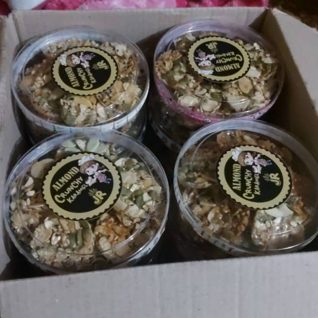 

Almond Crunchy