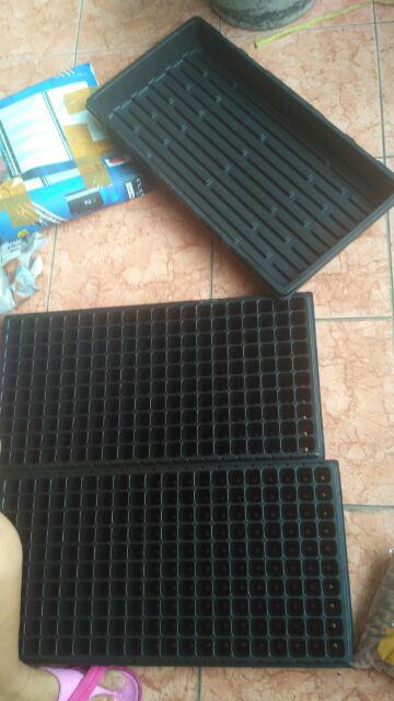Paket 2pcs Nampan Alas Tray + 2pcs Tray Semai 200 Lubang