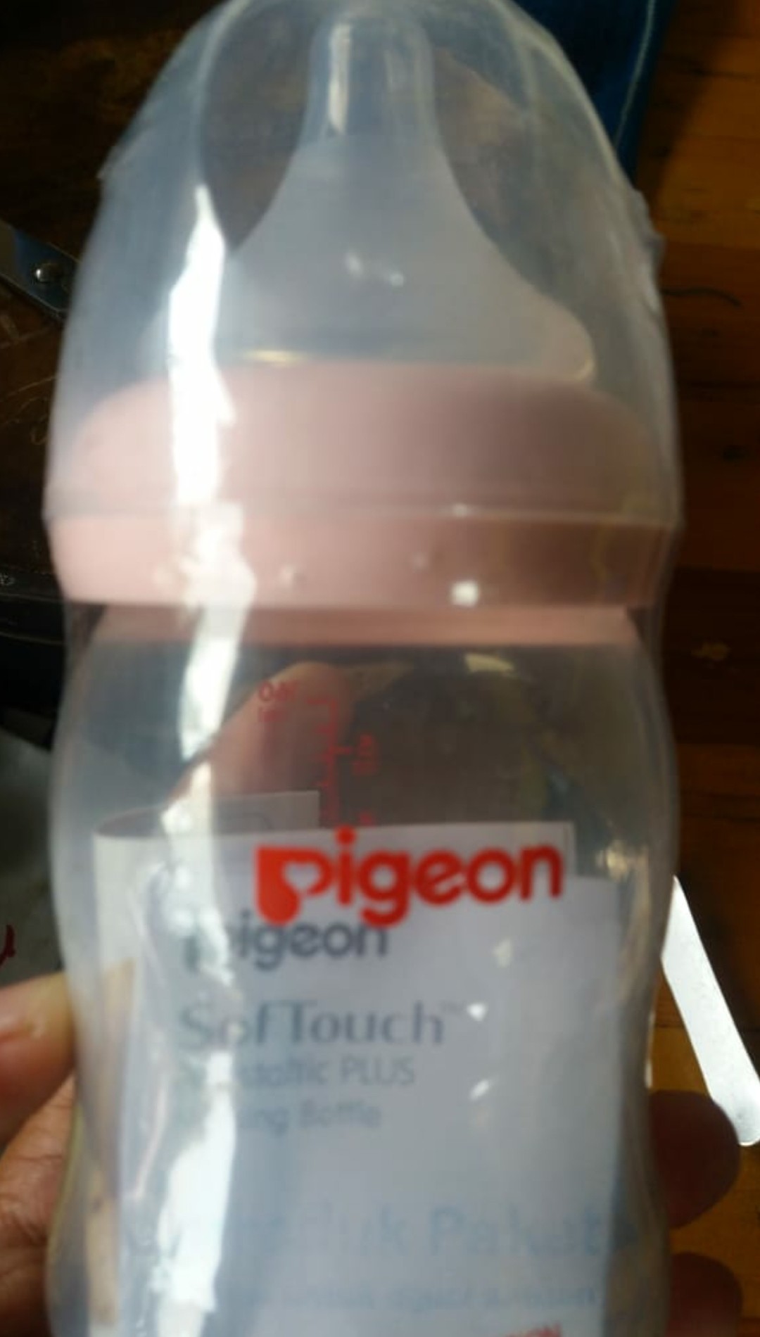 Botol Susu Pigeon Peristaltic Plus Soft Touch Wide Neck 160ml